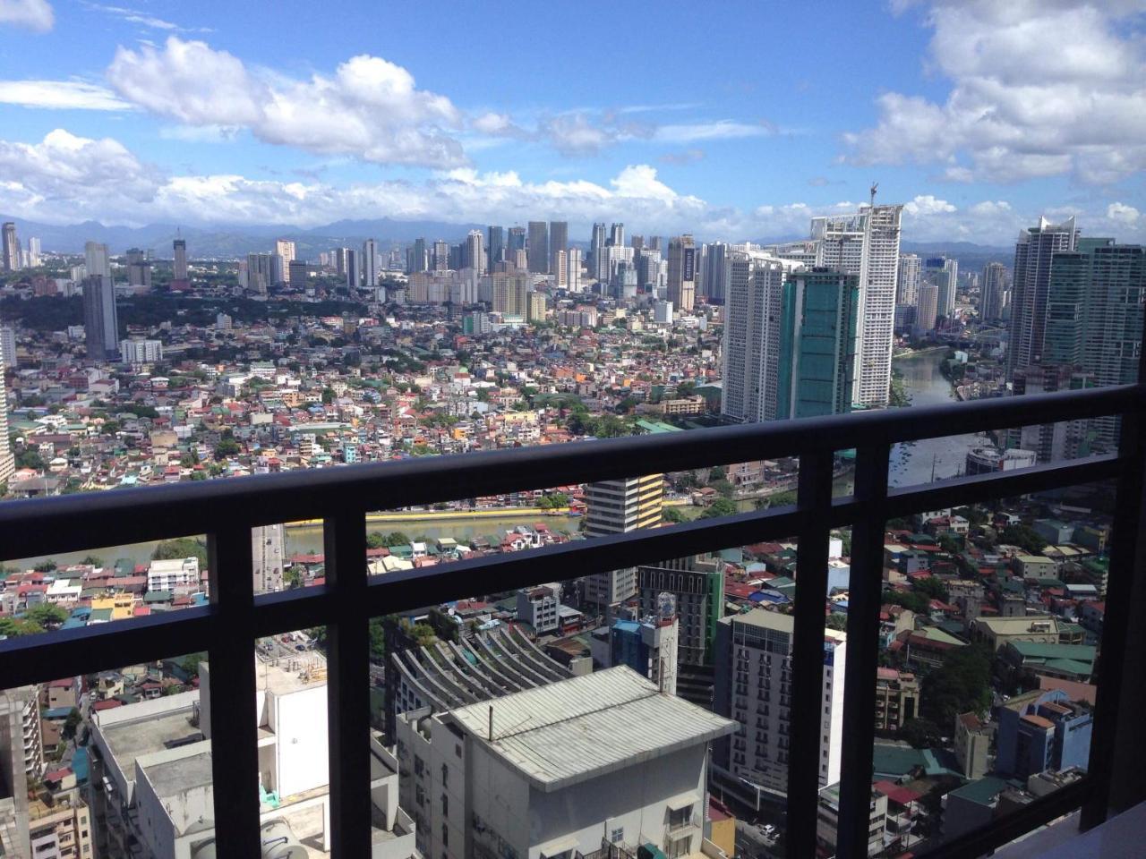 Seven Doors Aparthotels In Gramercy Makati Makati City Kültér fotó