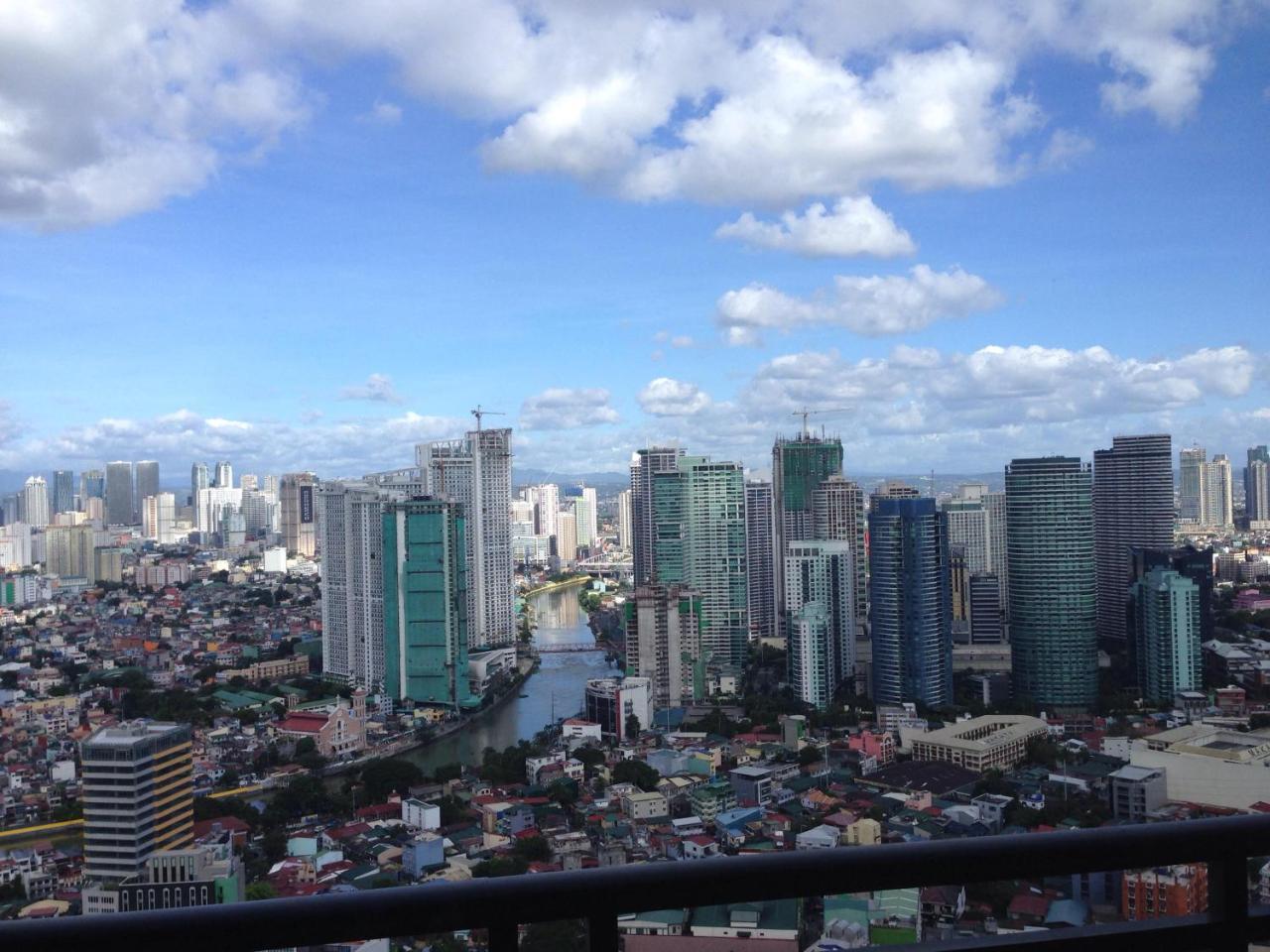 Seven Doors Aparthotels In Gramercy Makati Makati City Kültér fotó