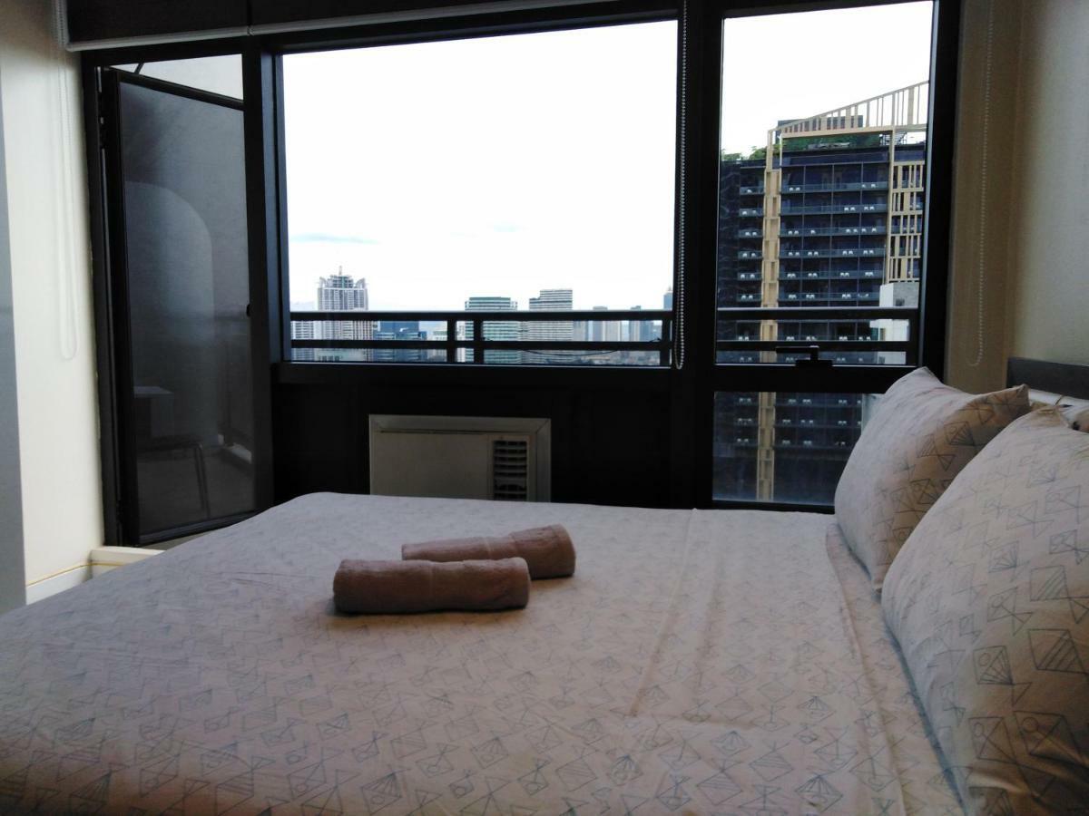 Seven Doors Aparthotels In Gramercy Makati Makati City Kültér fotó